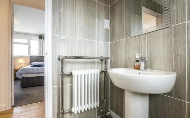 Little Hill - 3 Bed - Wisemans Bridge