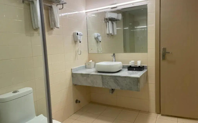 Season Inn Hotel