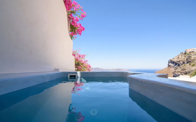 On the Cliff Suites