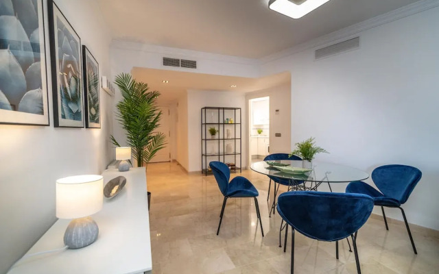 Comfy And Stylish Puerto Banus Apartment