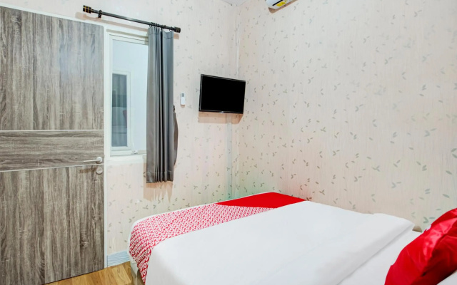Oyo 3198 Sukomanunggal Inn