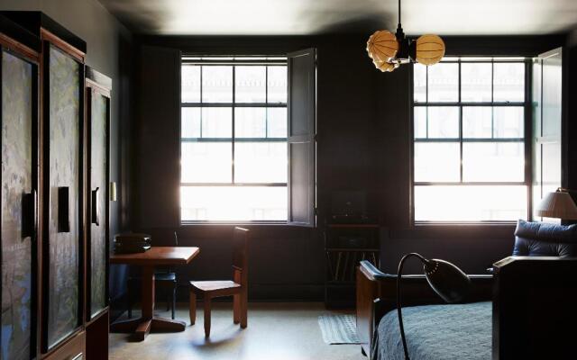 The Barnett Hotel