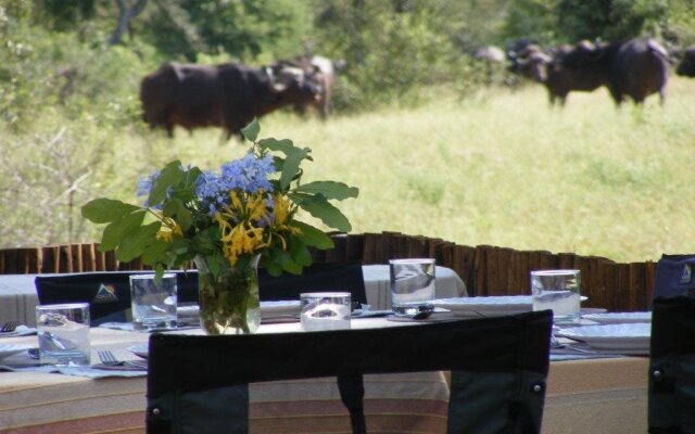nDzuti Safari Camp