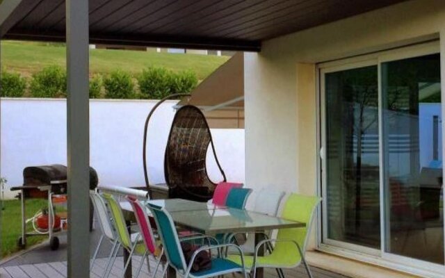 House with 2 Bedrooms in Les Trois-Ilets, with Pool Access, Enclosed Garden And Wifi - 500 M From the Beach