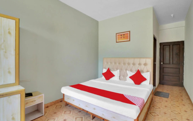 OYO 82102 Rudhra River Huts