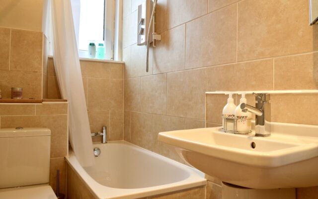 1 Bedroom Flat In Edinburgh