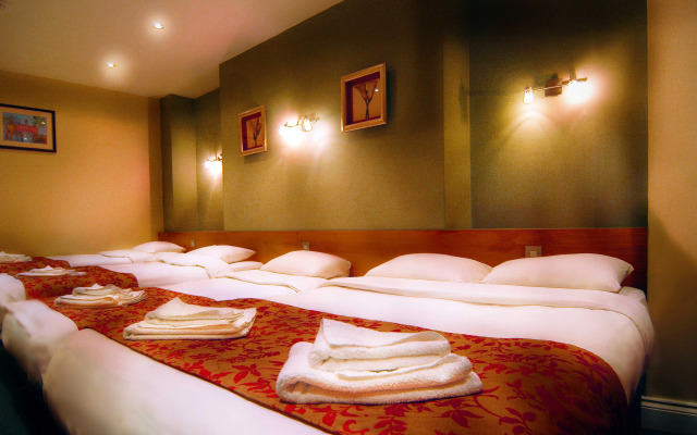 Westbury Hotel