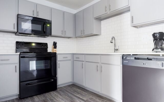 The Domain Luxury Suites by Sonder