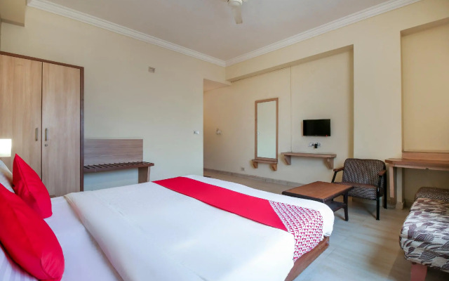 OYO 10924 Hotel Janpath