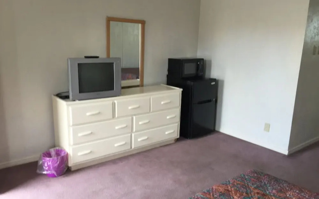 Townhouse Motel