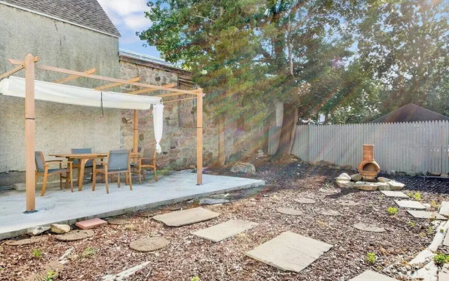 Single Family 3BR Home Game Room Parking