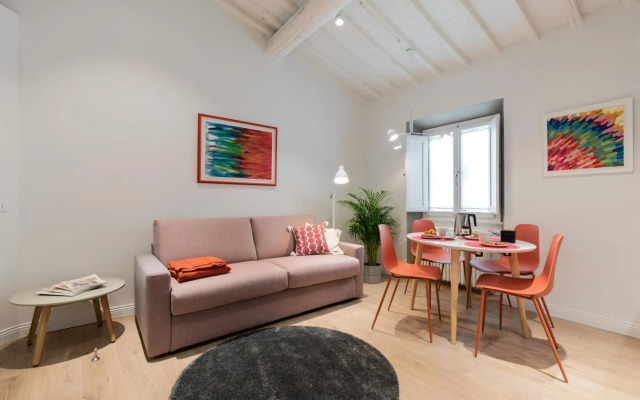 Living Walls Florence Apartments