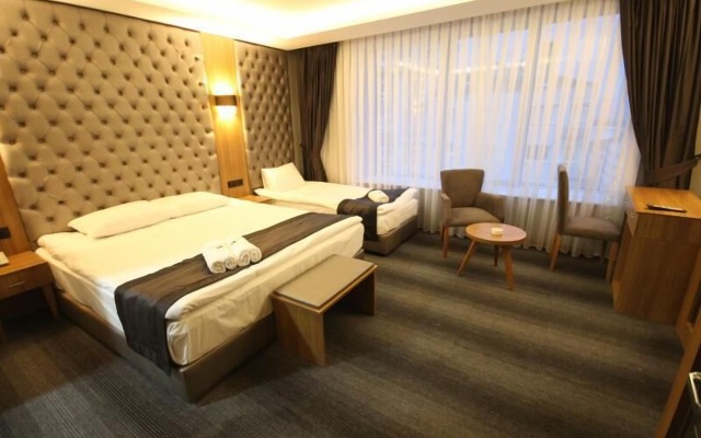 Grand Silay Hotel