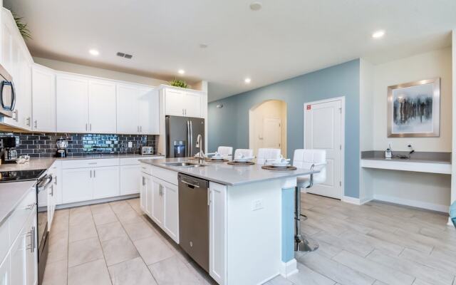 Amazing 6 Bedroom 5 BA Majesty Model