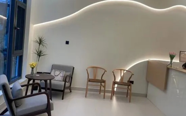 Yilu Homestay (Huangling Scenic Area Branch)