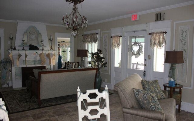 Morning Dove Inn Bed & Breakfast