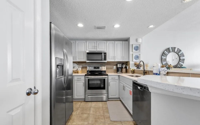 Majestic Beach Towers 2-2003