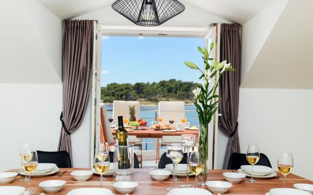 Modern Villa in Nin with Terrace