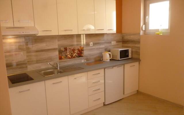 Apartments Lea by the Pebble Beach Jaz