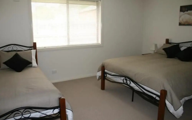 Breakaway Apartments