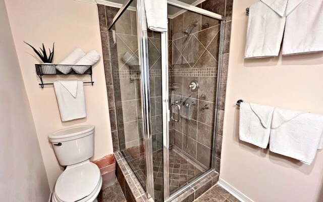 Porpoise Pass - Ground Floor Guest Suite