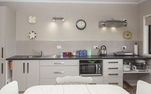 Rustic Retreat at Ruskin