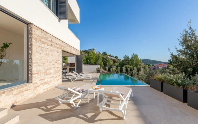 Sea Bliss Luxury Villa - Sevid
