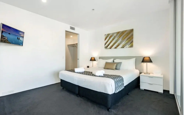 Iconic Q Surfers Paradise 1 Bedroom