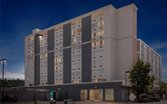 Suburban Studios Charleston - Civic Center