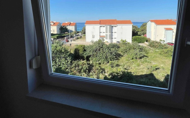 High Five Luxury House in Novalja