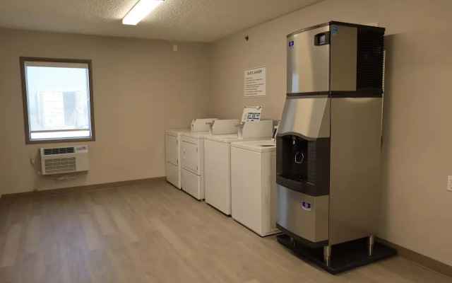 Days Inn by Wyndham Mandan Bismarck Area