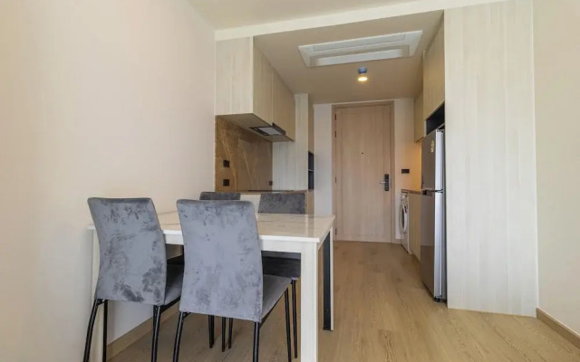 New Condo Near Beach Prime Location C228