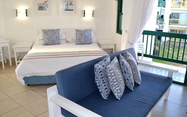 Club Mykonos Athenian Cascades
