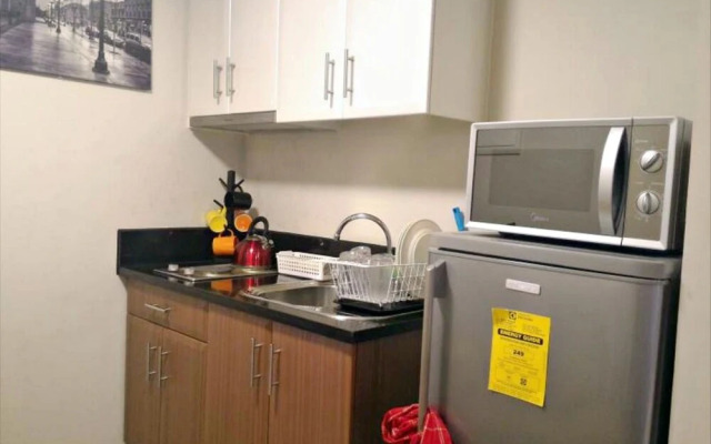 Favila Condotel Units 150 Newport Blvrd
