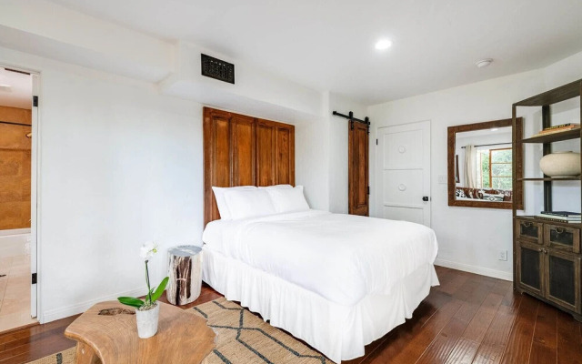 Views of the Hills From Fredonia Drive