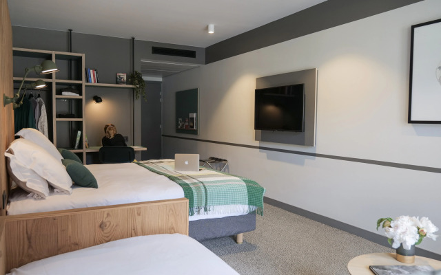 Plan B Hotel - Living Chamonix