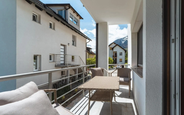 Julian Manor apartments