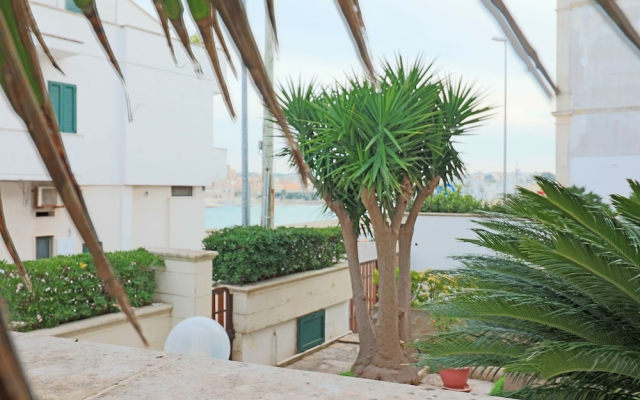 Casa Olimpia in Otranto 6 Guests