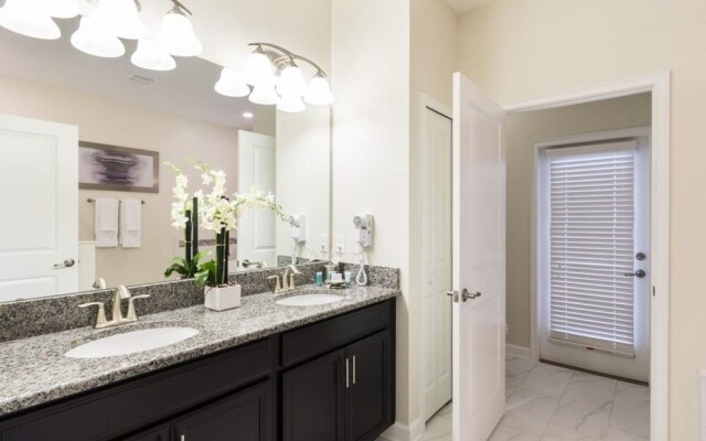 Champions Gate-9048sltstdjil 8 Bedroom Home