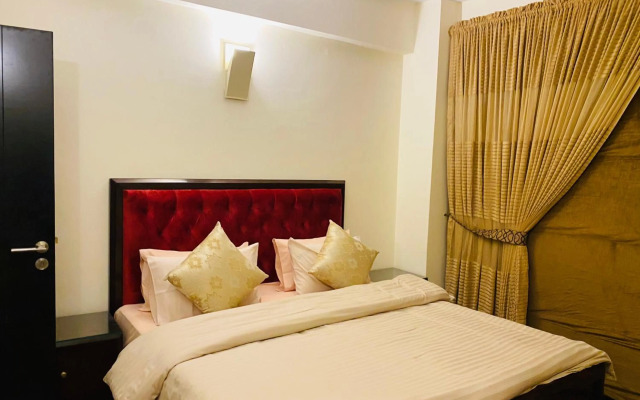 Royal Two Bed Luxury Apartment Gulberg