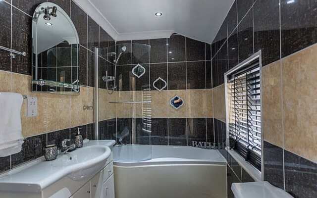 Mulgrave Road Apartment