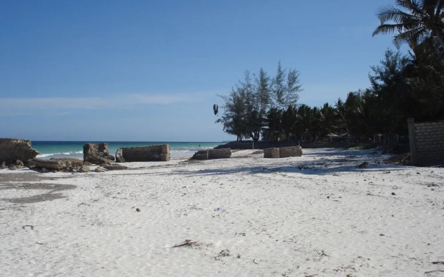 Coconut Beach Apartments