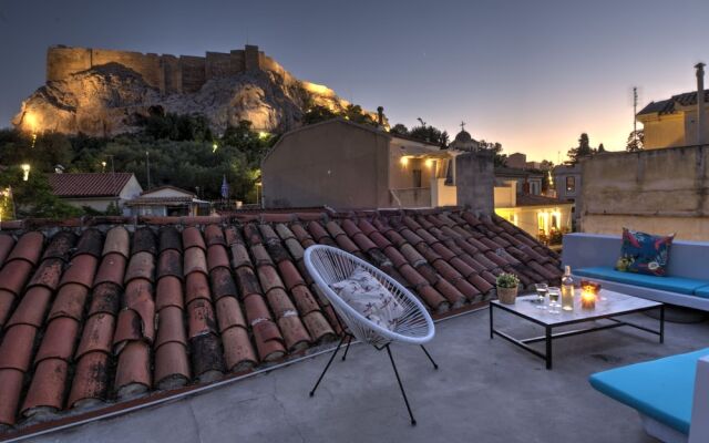 Aria Plaka Residence