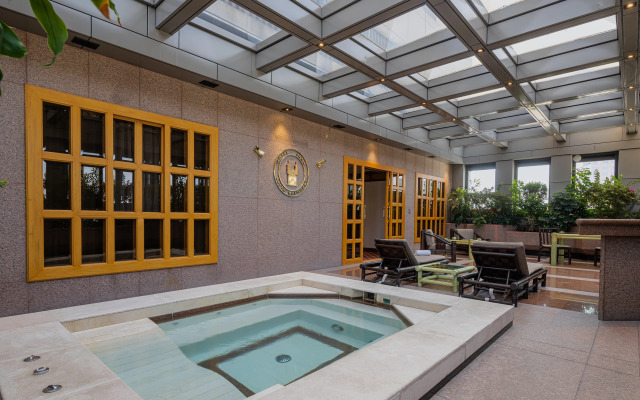 Отель Exe Alameda Reforma