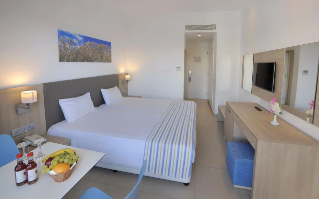 Nissiana Hotel