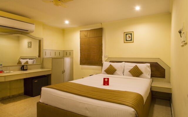 OYO 9302 Hotel Baseraa Inn