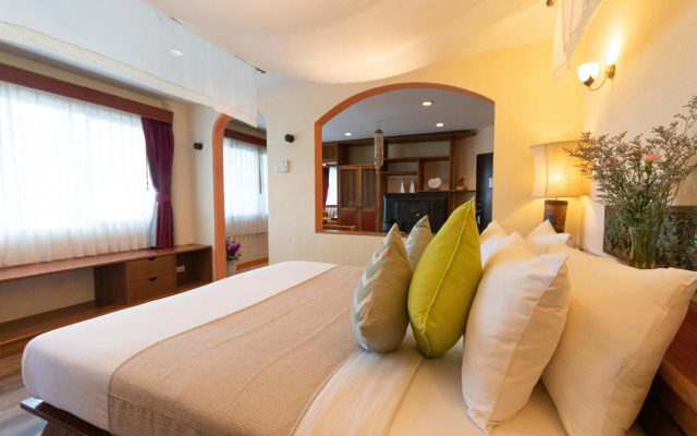 Aochalong Villa Resort & Spa