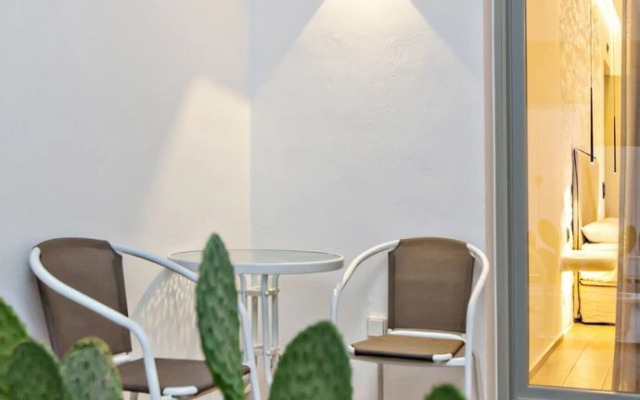 Levantes Luxury Suites I II