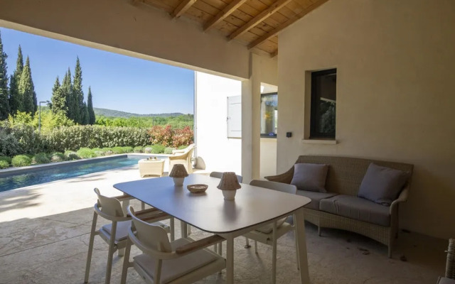 Villa Tica in Malauc ne