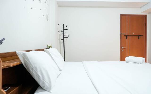 Comfortable Studio Apartment at Green Park View